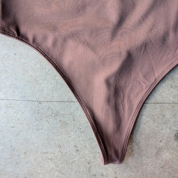 Aritzia Babaton Contour One Shoulder Cami Bodysuit Brown medium - Picture 4 of 9